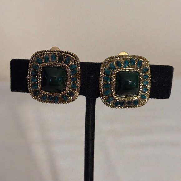 Green and Gold Color Clip on Earrings for any occasion - Picture 7 of 12